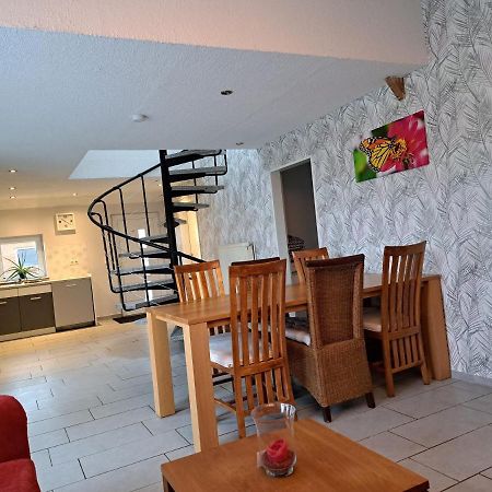 Kniepwiekerhof Neukamperfehn Buitenkant foto