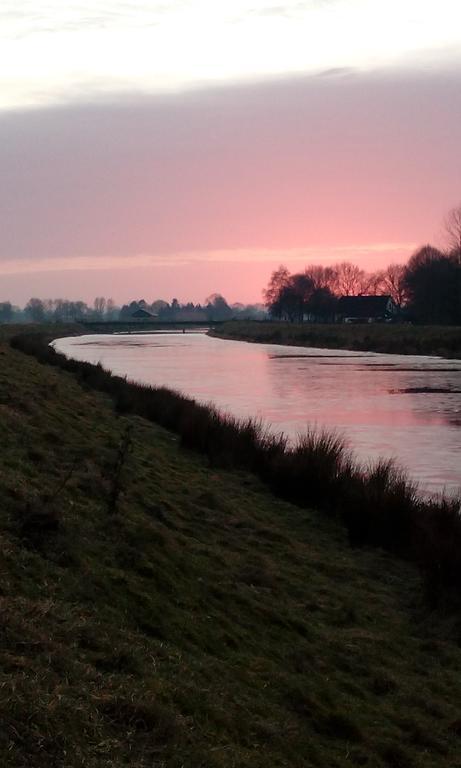 Kniepwiekerhof Neukamperfehn Buitenkant foto