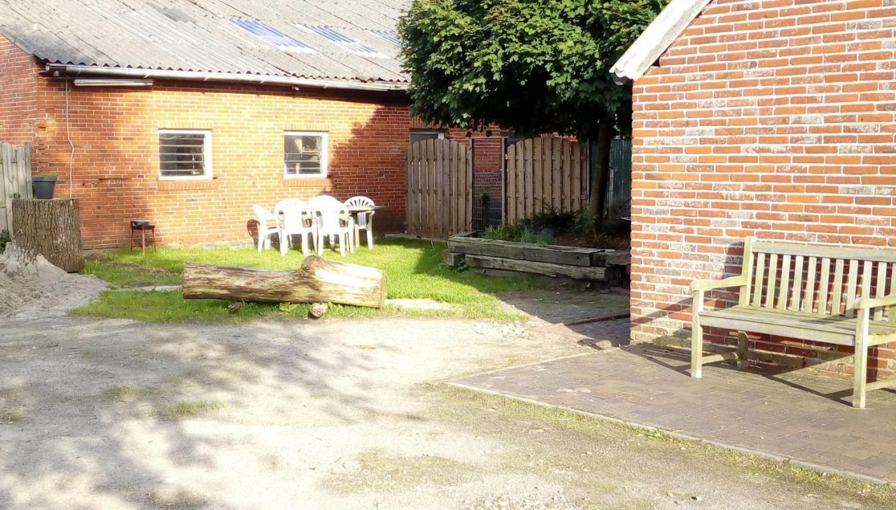 Kniepwiekerhof Neukamperfehn Buitenkant foto